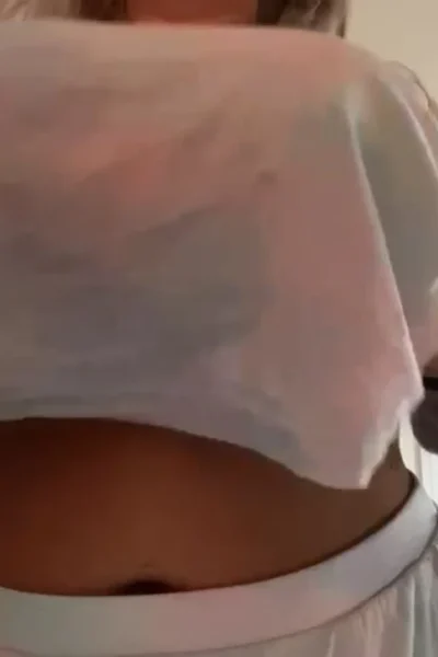 huge tits slut Whiptrax shakes her huge its