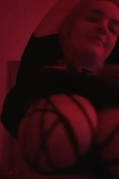 model Whiptrax cant wait for her man to get here so she decided to handle it herself
