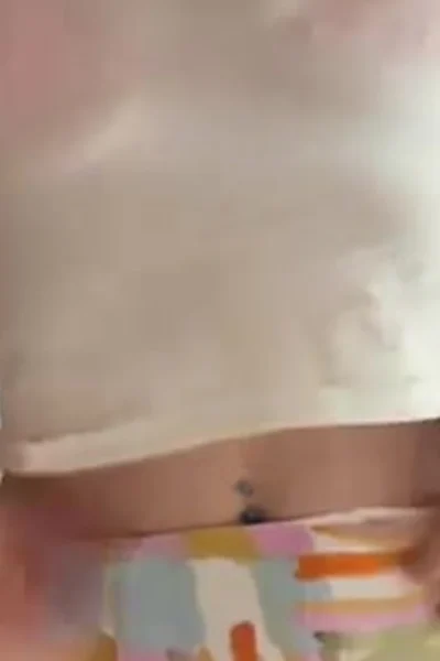 Angel Youngs strips down naked leak