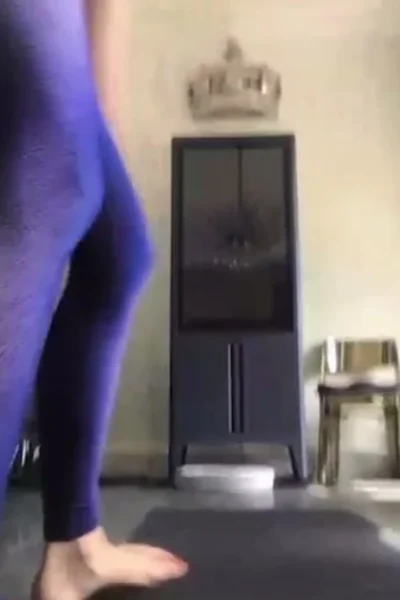 wanna see what i do when i work out?(amanda cerny