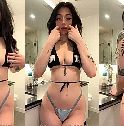 Noemiexlili loves to show off he amazing body to her onlyfans subscribers