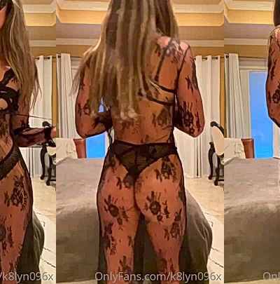 sexy onlyfans model rubs her ttis(K8lyn096)