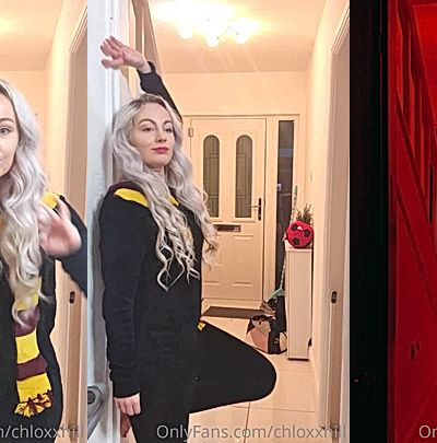 british model shows her silhouette(Chloxxhill)