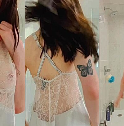 Noemiexlili teases her fans with her amazing lingerie