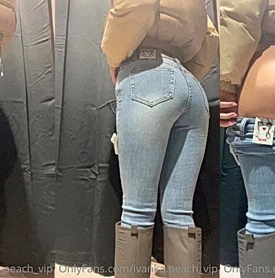 sexy onlyfans model Ivanka peach took off her trouser and shake her big booty naked
