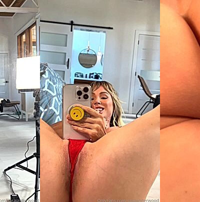 hot model Sara Underwood make mirror video showing big ass